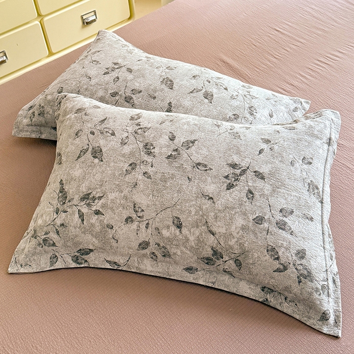 91家纺网 家纺一手货源 找家纺 韩约家纺 2025新款1全棉镂空双色刺绣花边床单款加厚棉麻四件套 梵婷