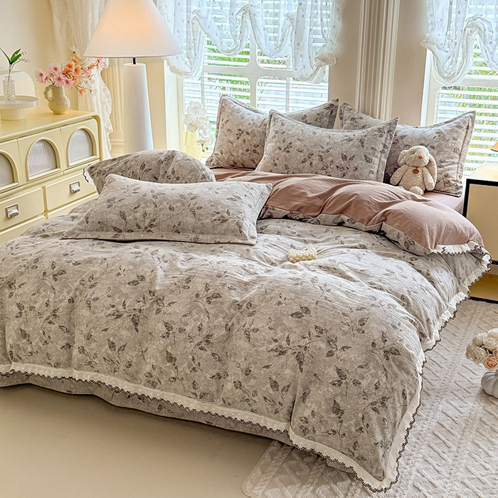 91家纺网 家纺一手货源 找家纺 韩约家纺 2025新款1全棉镂空双色刺绣花边床单款加厚棉麻四件套 梵婷