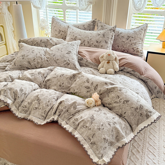 91家纺网 家纺一手货源 找家纺 韩约家纺 2025新款1全棉镂空双色刺绣花边床单款加厚棉麻四件套 梵婷