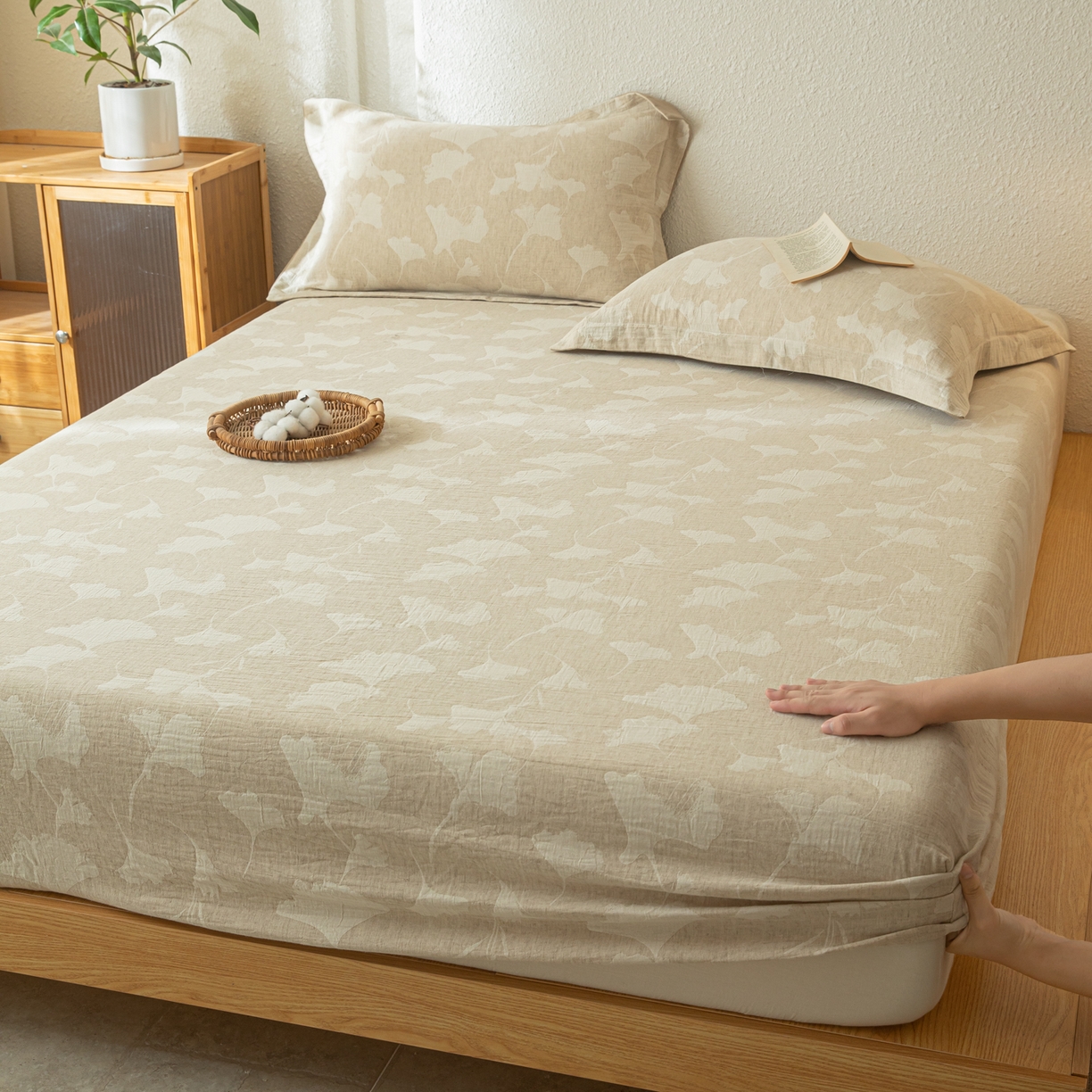 91家纺网 家纺一手货源 找家纺 眠博士 2025新款A类棉麻双层纱提花床笠 棉麻双层纱床笠-银杏叶