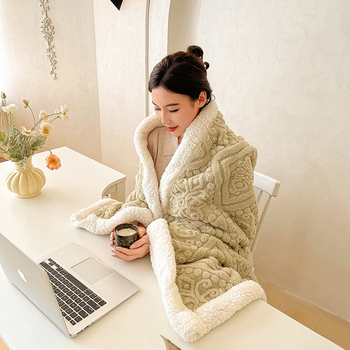 91家纺网 家纺一手货源 找家纺 世纪绒品 2025新款5D雕花毛毯 风铃咖