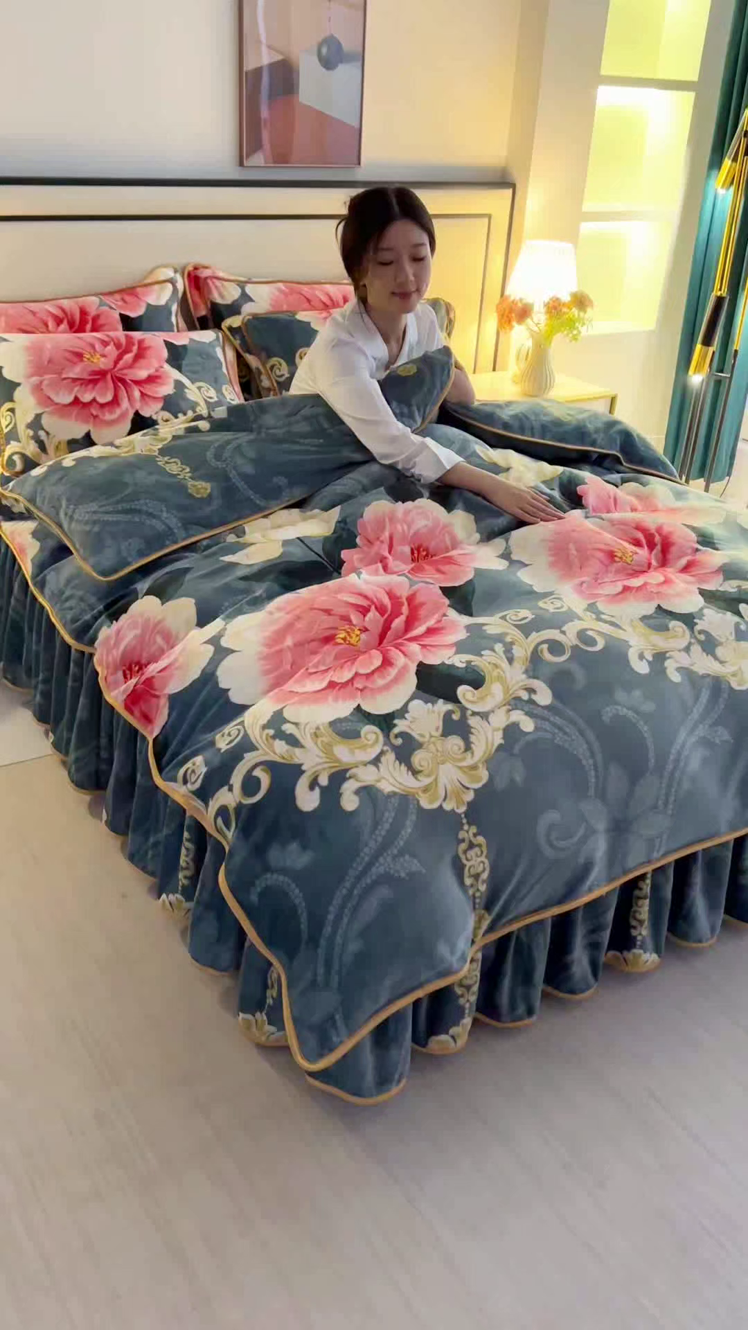 91家纺网 家纺一手货源 找家纺 望淮 2025新款230g印花金貂绒牛奶绒四件套 富贵花开