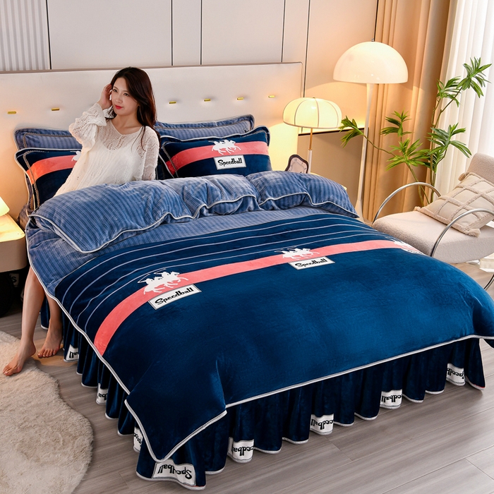 91家纺网 家纺一手货源 找家纺 2025新款230克8.5斤加厚高克重牛奶绒金貂绒法莱绒四件套冬季加绒法兰绒床裙款 比萨之约