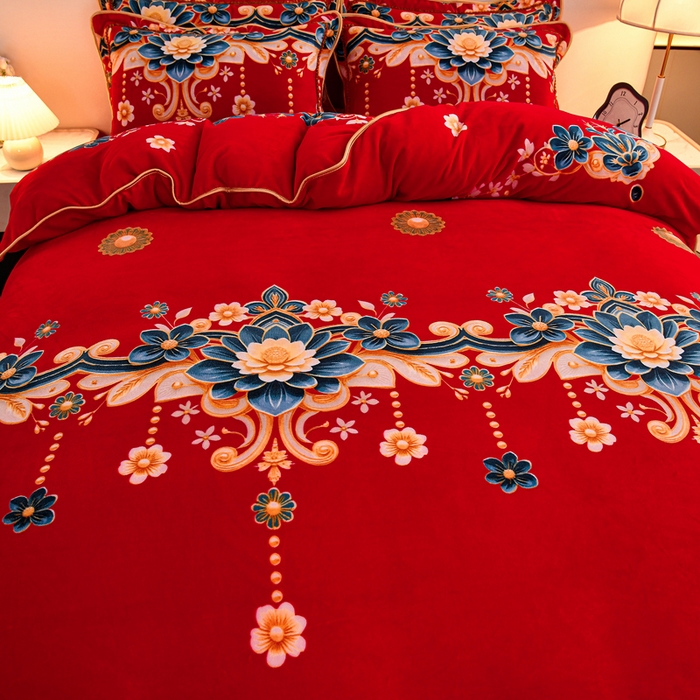 91家纺网 家纺一手货源 找家纺 2025新款230克8.5斤加厚高克重牛奶绒金貂绒法莱绒四件套冬季加绒法兰绒床裙款 锦上添花