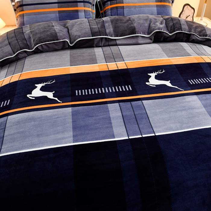 91家纺网 家纺一手货源 找家纺 2025新款230克8.5斤加厚高克重牛奶绒金貂绒法莱绒四件套冬季加绒法兰绒床裙款 极简主义