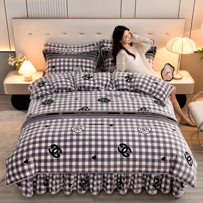 91家纺网 家纺一手货源 找家纺 2025新款230克8.5斤加厚高克重牛奶绒金貂绒法莱绒四件套冬季加绒法兰绒床裙款 小香格