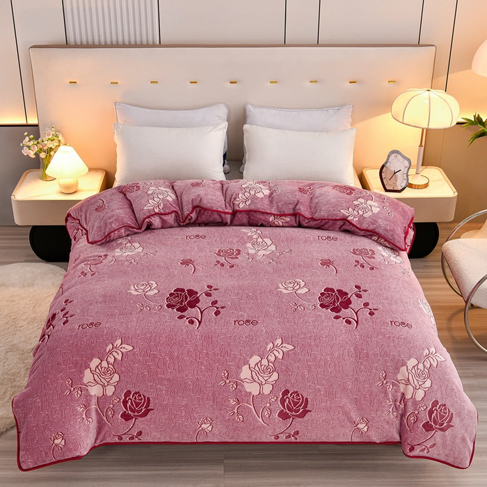 91家纺网 家纺一手货源 找家纺 2025新款230克8.5斤加厚高克重牛奶绒金貂绒法莱绒四件套冬季加绒法兰绒床裙款 玫瑰之约