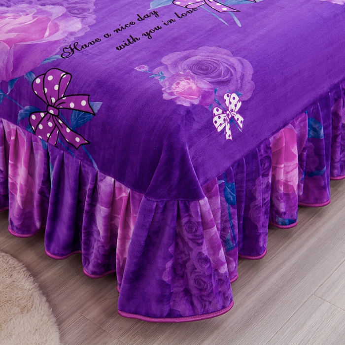 91家纺网 家纺一手货源 找家纺 2025新款230克8.5斤加厚高克重牛奶绒金貂绒法莱绒四件套冬季加绒法兰绒床裙款 紫色玫瑰