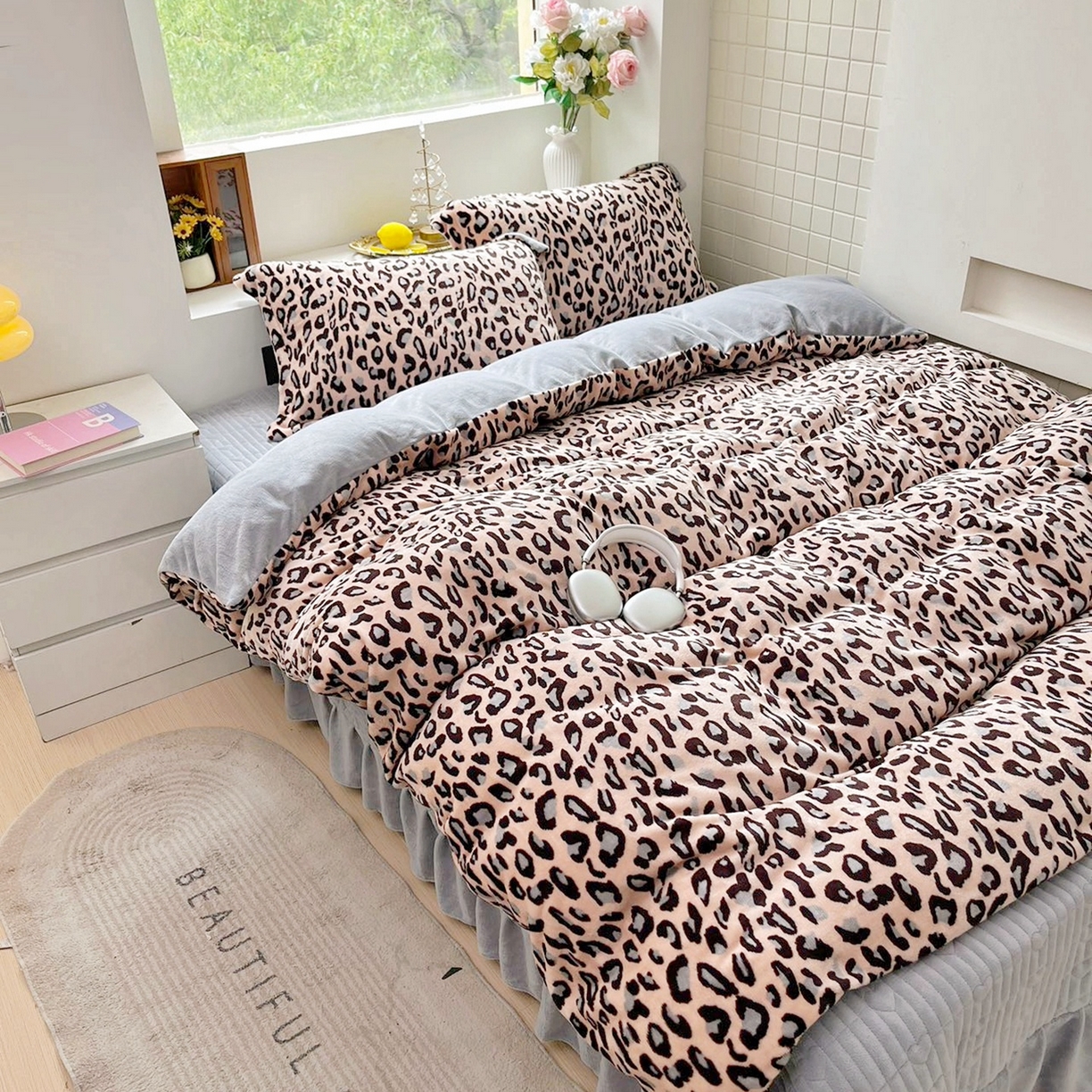 91家纺网 家纺一手货源 找家纺 （总）恋尚羽家纺 2025新款印花牛奶绒大床裙床盖四件套