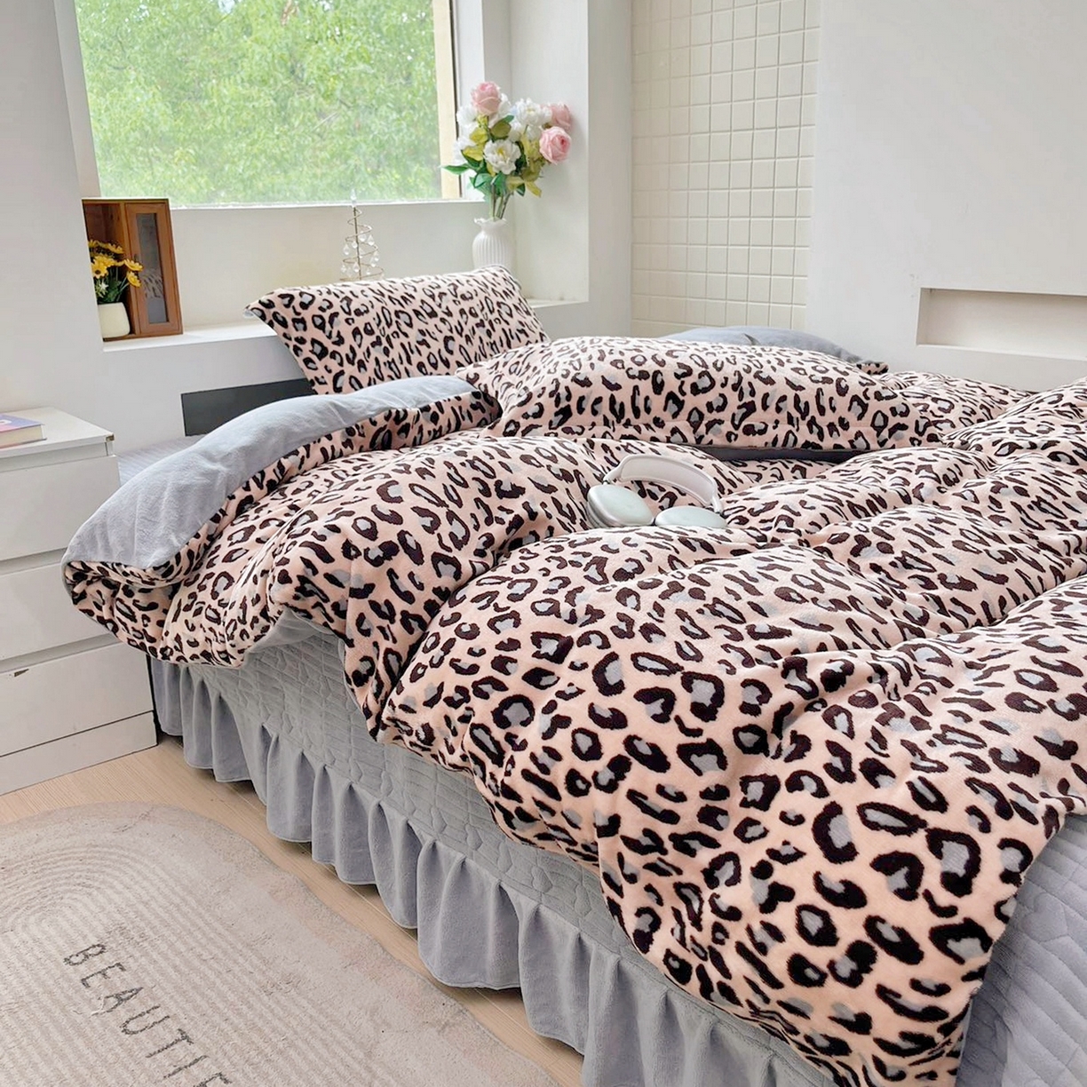 91家纺网 家纺一手货源 找家纺 （总）恋尚羽家纺 2025新款印花牛奶绒大床裙床盖四件套