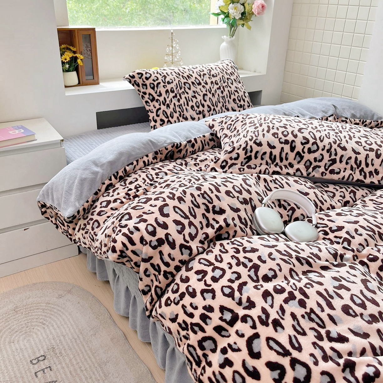 91家纺网 家纺一手货源 找家纺 （总）恋尚羽家纺 2025新款印花牛奶绒大床裙床盖四件套