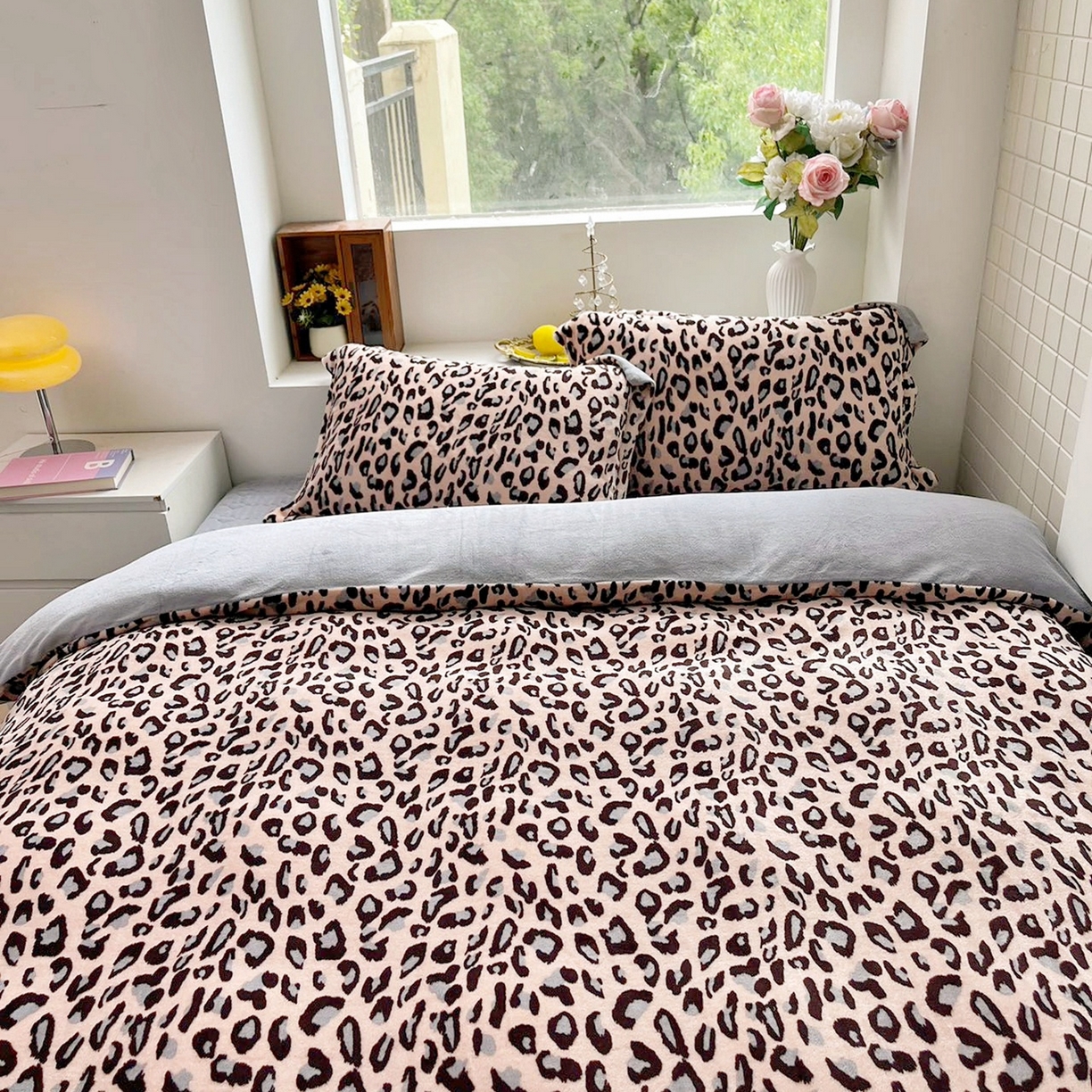 91家纺网 家纺一手货源 找家纺 （总）恋尚羽家纺 2025新款印花牛奶绒大床裙床盖四件套