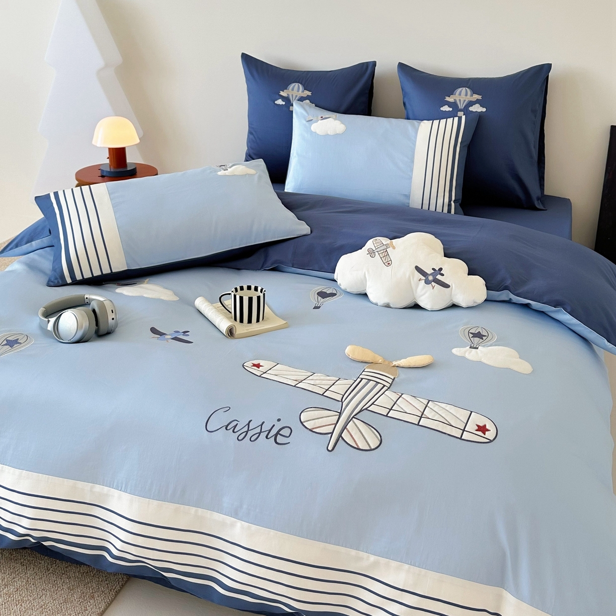 91家纺网 家纺一手货源 找家纺 （总）曼布缇 2025新款长绒棉纯棉贴布绣四件套-逐梦（送抱枕）（会员减20，券后338/368/388起）