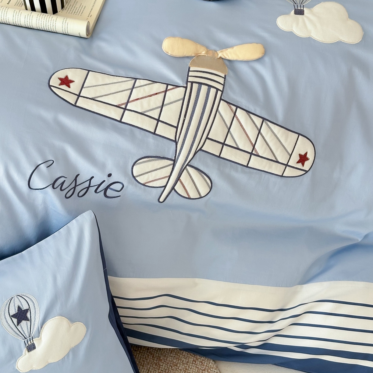 91家纺网 家纺一手货源 找家纺 （总）曼布缇 2025新款长绒棉纯棉贴布绣四件套-逐梦（送抱枕）（会员减20，券后338/368/388起）