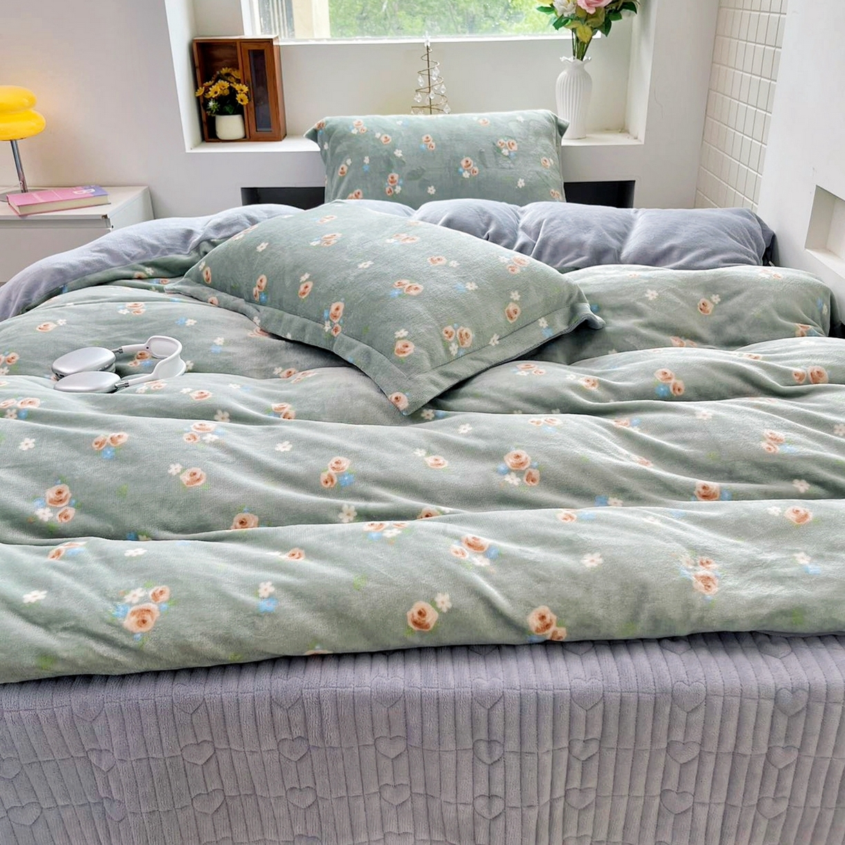 91家纺网 家纺一手货源 找家纺 恋尚羽家纺 2025新款印花牛奶绒大床裙床盖四件套 约定