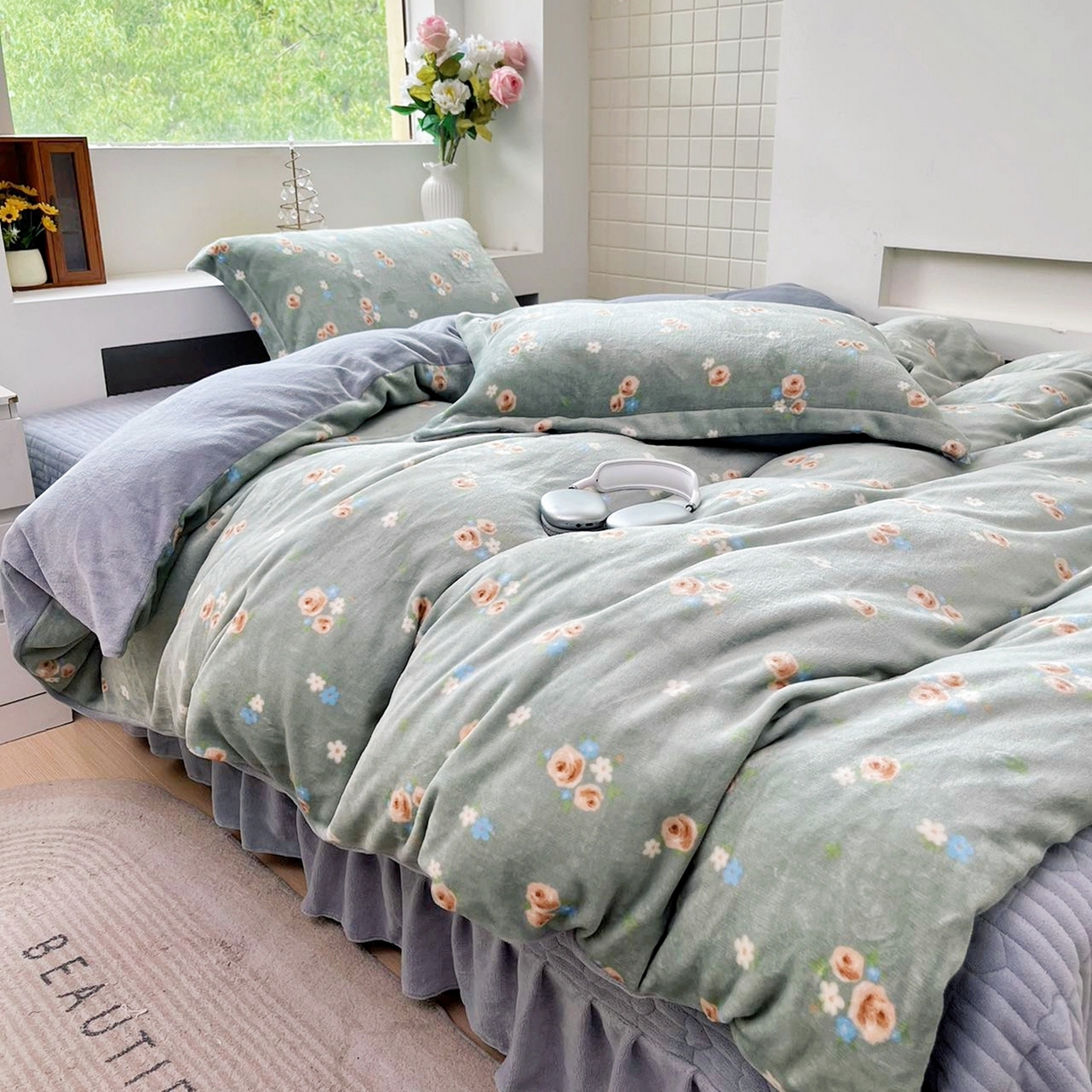 91家纺网 家纺一手货源 找家纺 恋尚羽家纺 2025新款印花牛奶绒大床裙床盖四件套 约定