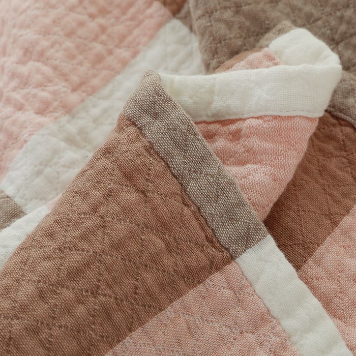 91家纺网 家纺一手货源 找家纺 红淳家纺 2025新款全棉轻奢编织沙发毯空调盖毯薄被 粉大格