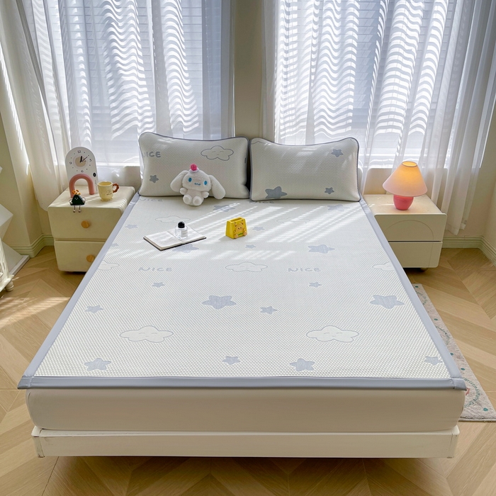 小叮当家纺仓储工厂店 2025新款冰豆豆凉席冰丝席凉豆豆凉席-灵萌系列-床席款 灵萌条席-云朵星星-灰