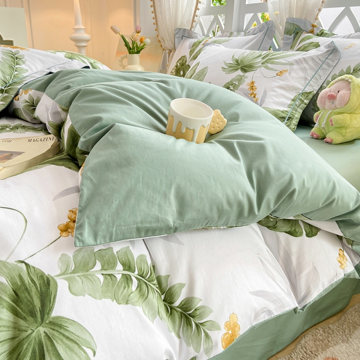 91家纺网 家纺一手货源 找家纺 红淳家纺 2025新款13376全棉活性印花四件套 绿野浮渊