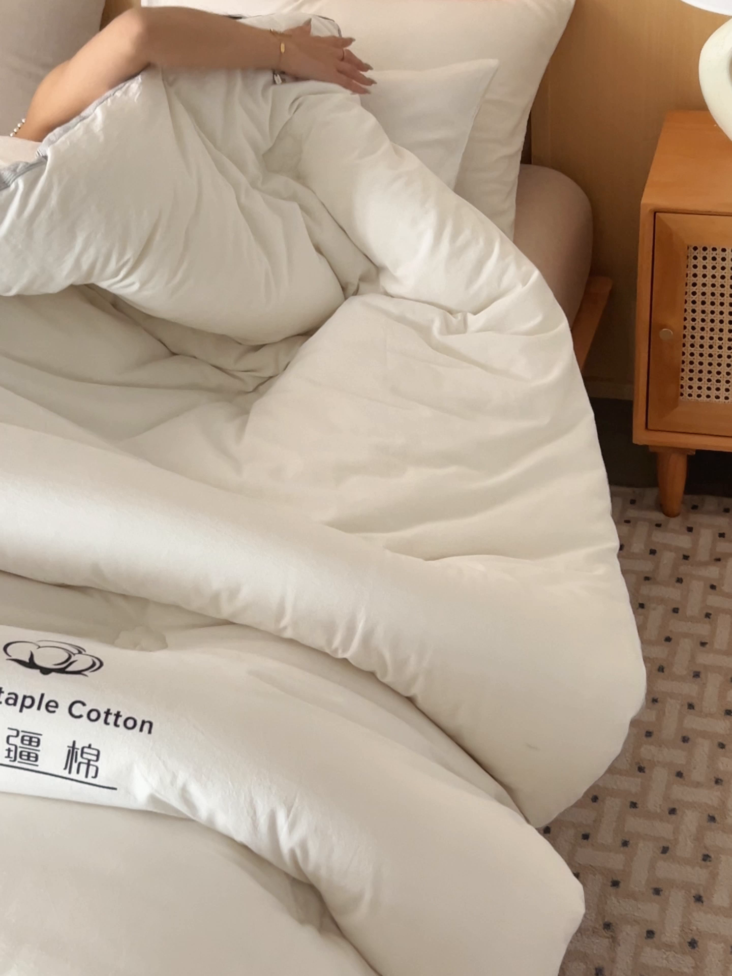 91家纺网 家纺一手货源 找家纺 恬思语家纺 2025秋冬新款立体里外全棉纯棉棉花冬被被子被芯 雅致-白