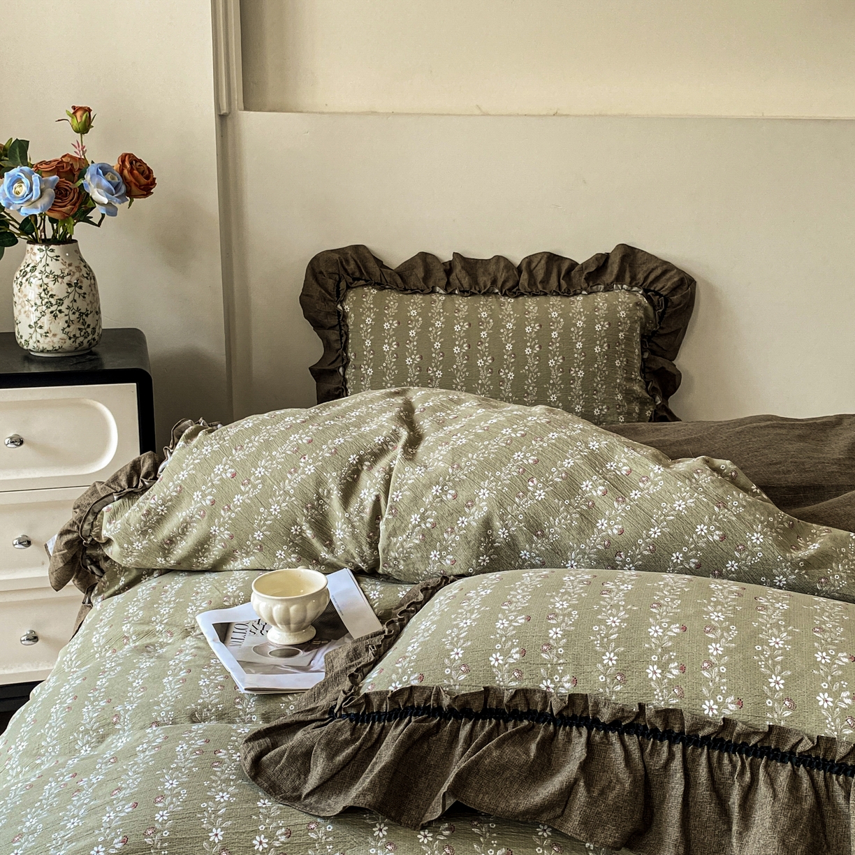 91家纺网 家纺一手货源 找家纺 仟网汇 2025新款复古风亚麻原麻花边四件套 绿茵