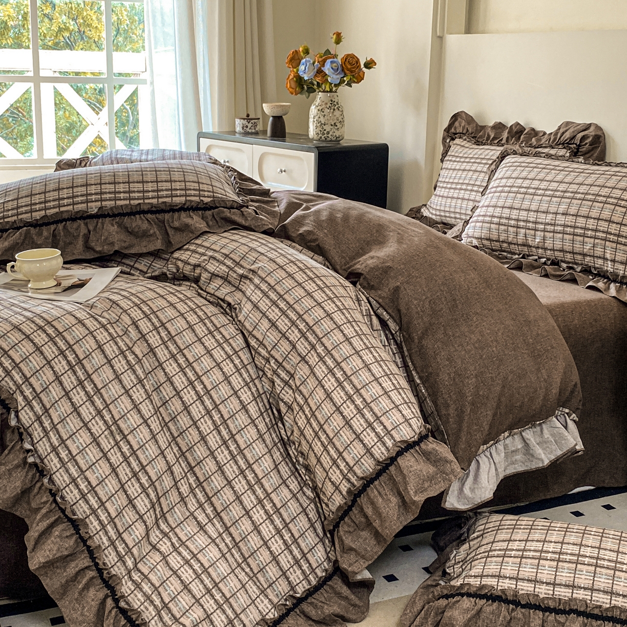 91家纺网 家纺一手货源 找家纺 仟网汇 2025新款复古风亚麻原麻花边四件套 格韵