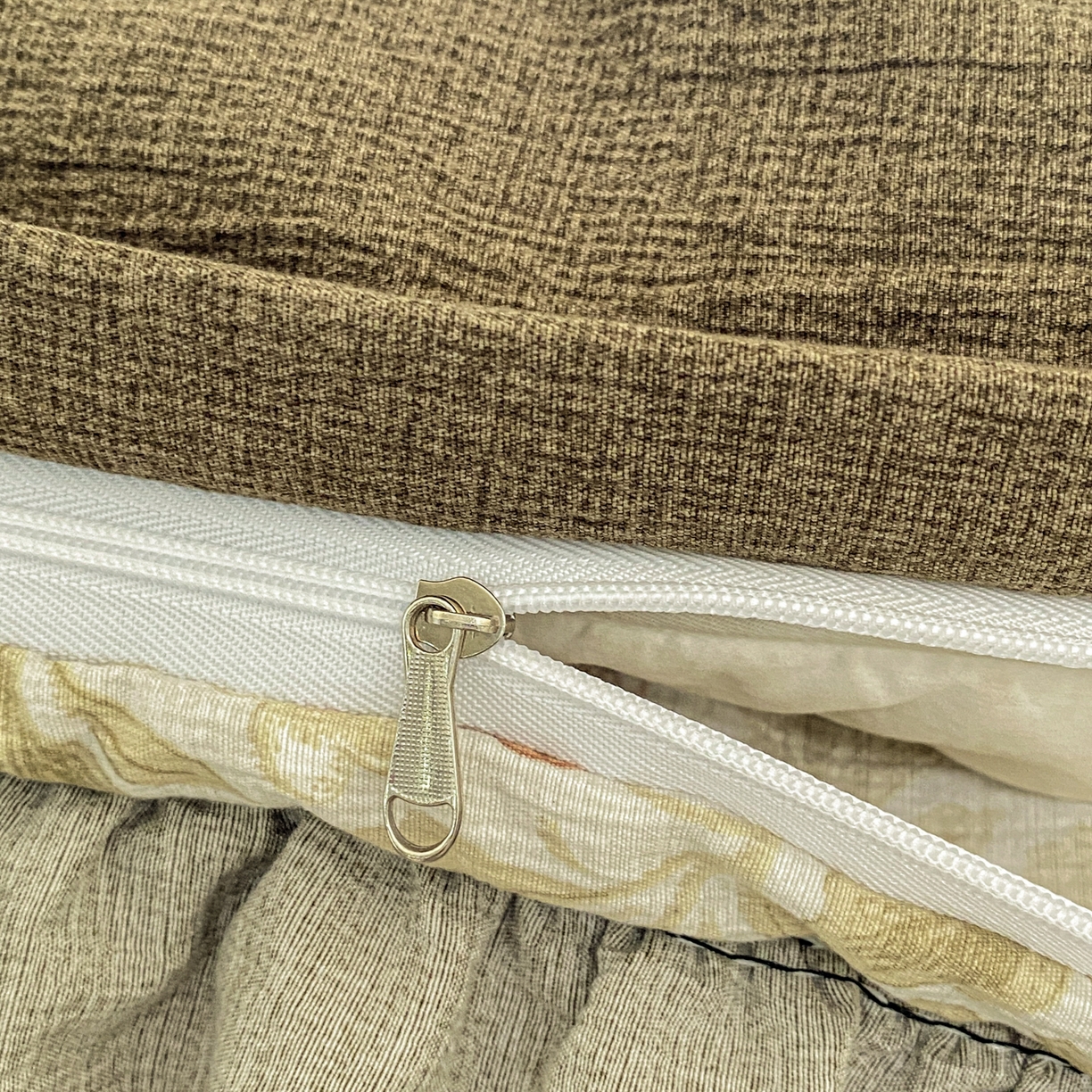 91家纺网 家纺一手货源 找家纺 仟网汇 2025新款复古风亚麻原麻花边四件套 太阳花