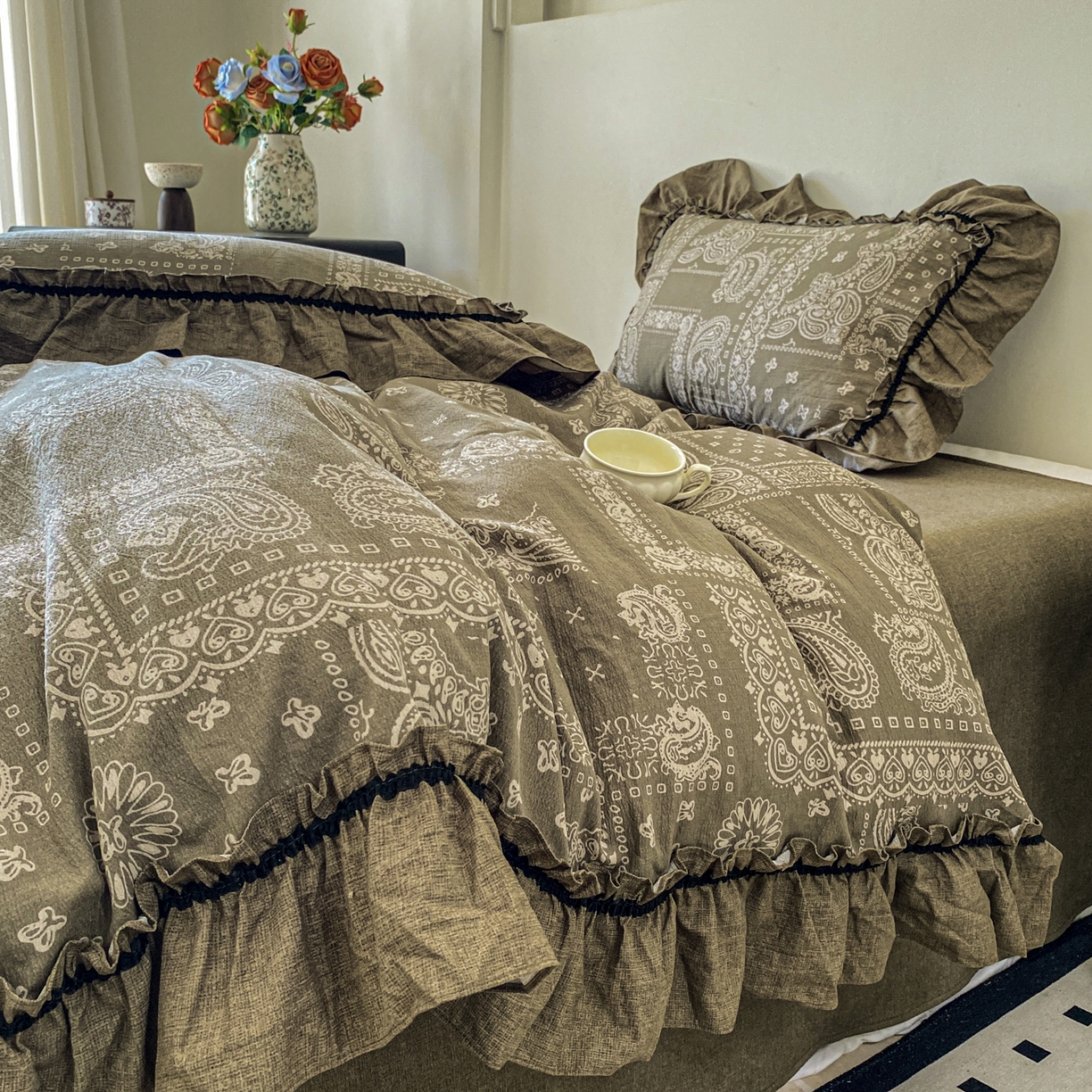 91家纺网 家纺一手货源 找家纺 仟网汇 2025新款复古风亚麻原麻花边四件套 绿野仙踪