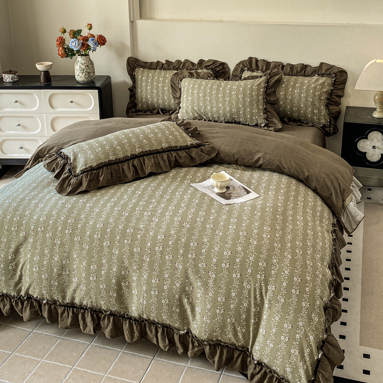 91家纺网 家纺一手货源 找家纺 仟网汇 2025新款复古风亚麻原麻花边四件套 绿茵