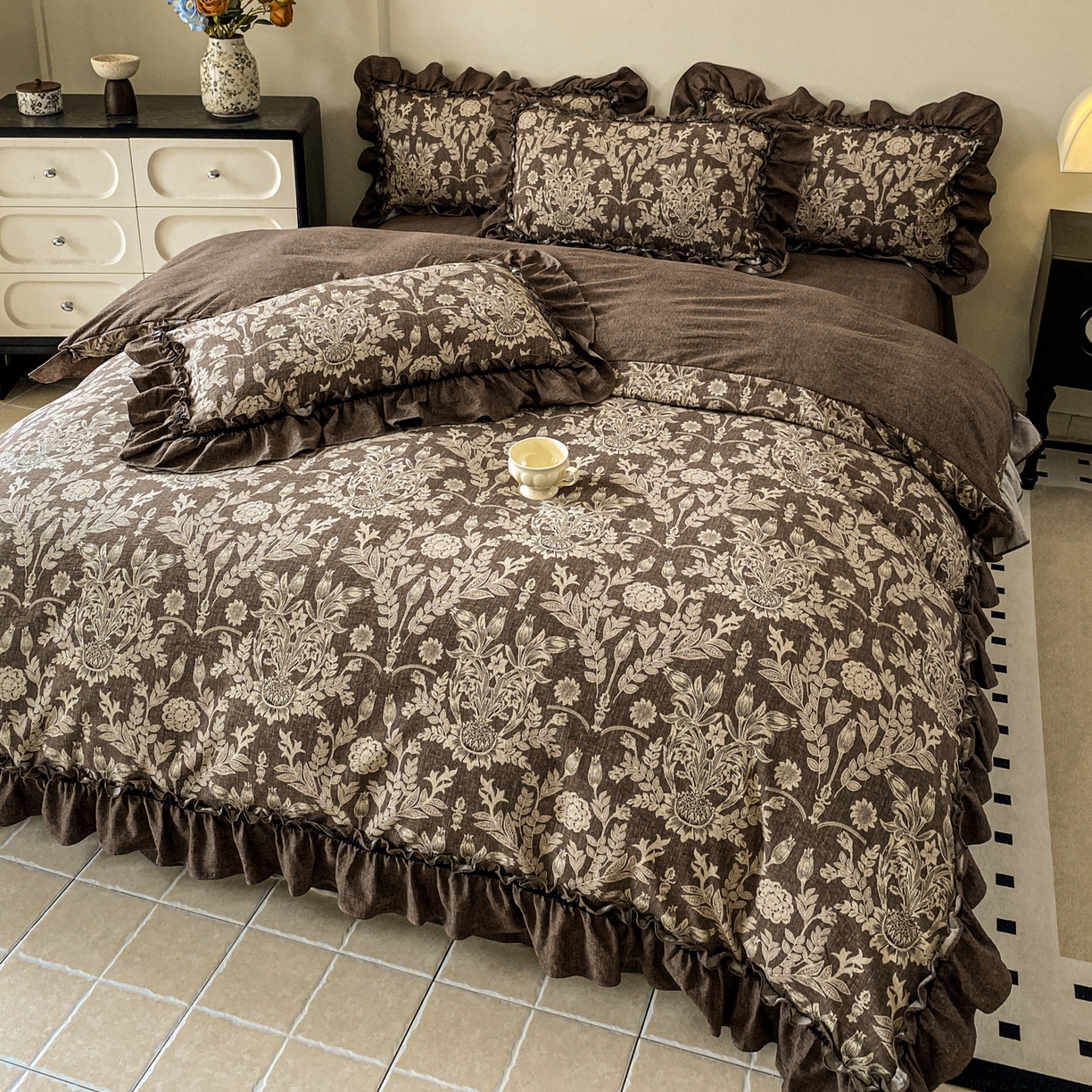 91家纺网 家纺一手货源 找家纺 仟网汇 2025新款复古风亚麻原麻花边四件套 秋海棠