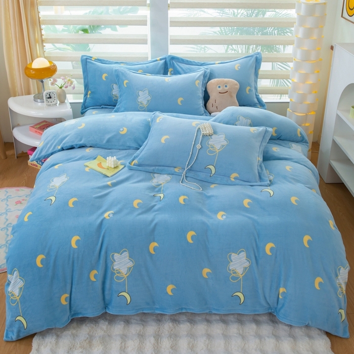 91家纺网 家纺一手货源 找家纺 （总）优姿家纺 2025新款加厚全消光牛奶绒印花四件套