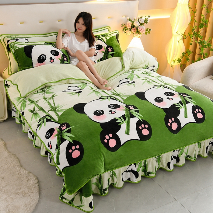 91家纺网 家纺一手货源 找家纺 静缘分 2025新款230克特厚8.5斤牛奶绒金貂绒床裙款保暖四件套-熊猫抱竹