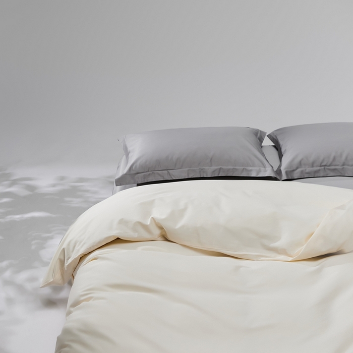 91家纺网 家纺一手货源 找家纺 红淳家纺 2025新款50s长绒棉纯色四件套及单品-单被套 奶昔白