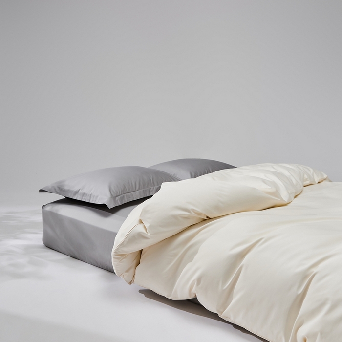 91家纺网 家纺一手货源 找家纺 红淳家纺 2025新款50s长绒棉纯色四件套及单品-单被套 奶昔白