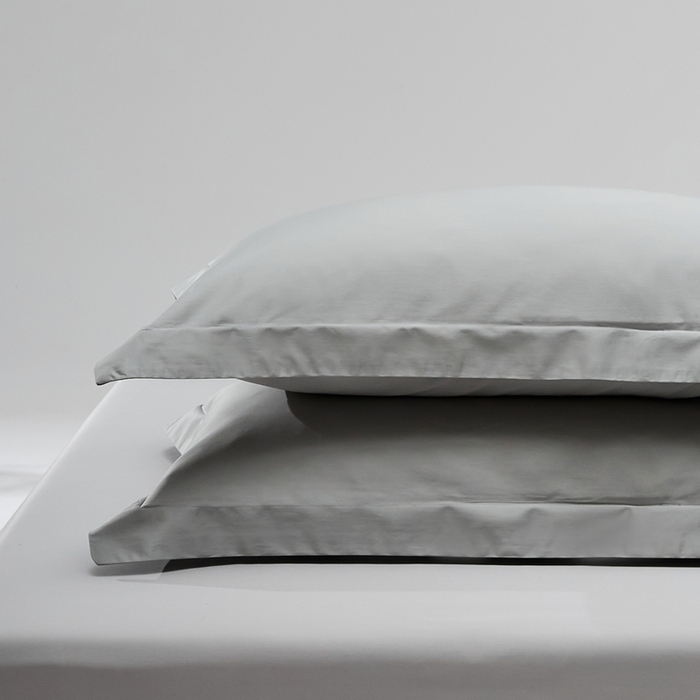 91家纺网 家纺一手货源 找家纺 红淳家纺 2025新款50s长绒棉纯色四件套及单品-单枕套 朦胧灰