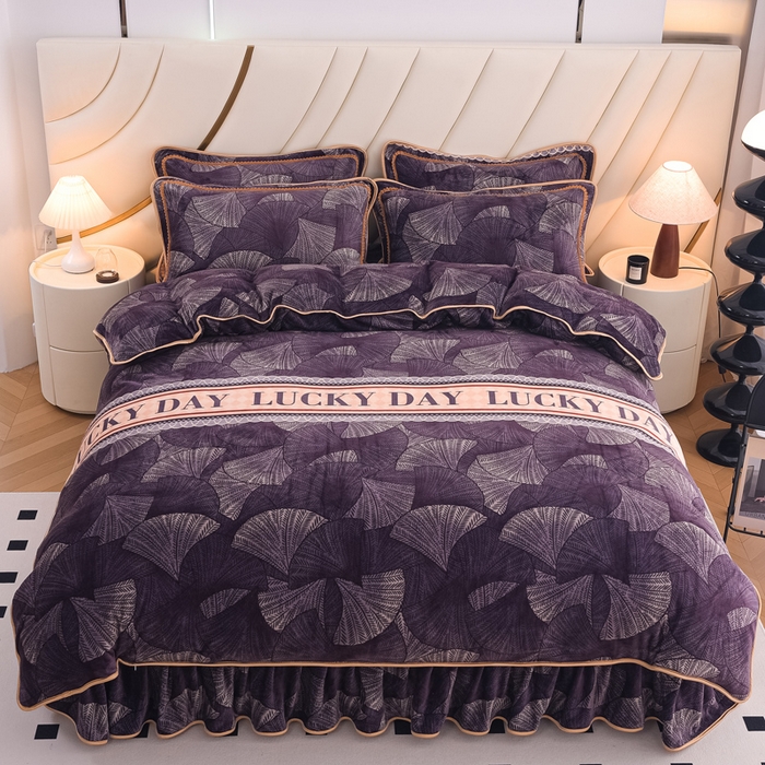 91家纺网 家纺一手货源 找家纺 首选家纺 2025新款加厚保暖牛奶绒金貂绒法莱绒床裙款四件套 银杏叶