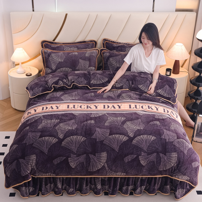 91家纺网 家纺一手货源 找家纺 首选家纺 2025新款加厚保暖牛奶绒金貂绒法莱绒床裙款四件套 银杏叶