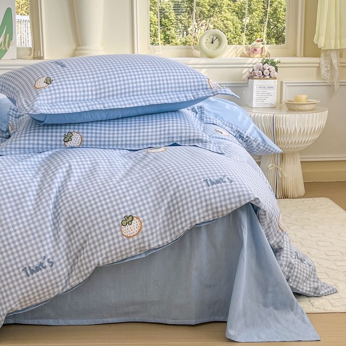 91家纺网 家纺一手货源 找家纺 红淳家纺 2025新款亲肤舒适全棉印花简约单枕套 格纹水果（蓝）