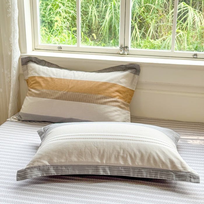 91家纺网 家纺一手货源 找家纺 红淳家纺 2025新款亲肤舒适全棉印花简约单枕套 风条雨顺