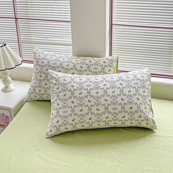 91家纺网 家纺一手货源 找家纺 红淳家纺 2025新款亲肤舒适全棉印花简约单枕套 花间兔