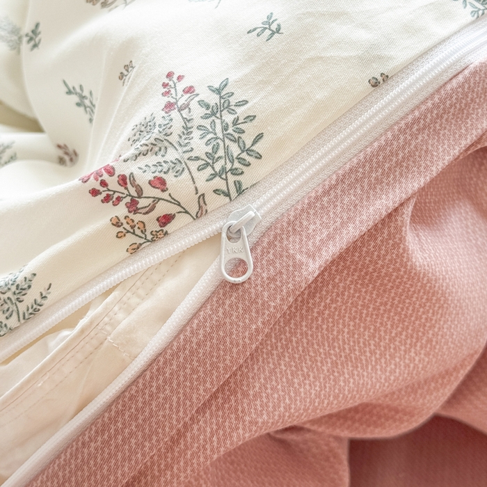 91家纺网 家纺一手货源 找家纺 红淳家纺 2025新款亲肤舒适全棉印花简约单枕套 如月花梦