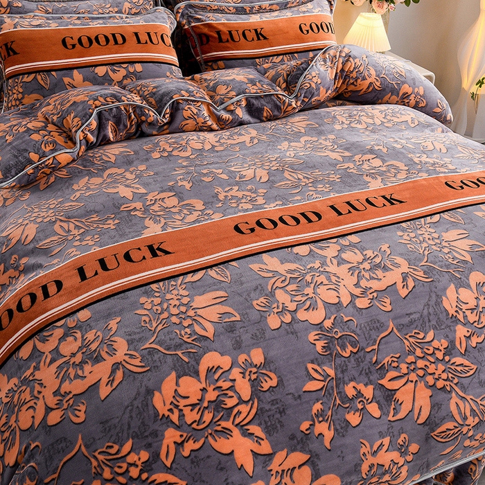 91家纺网 家纺一手货源 找家纺 静缘分 2025新款230克特厚8.5斤牛奶绒金貂绒床裙款保暖四件套-黄金叶