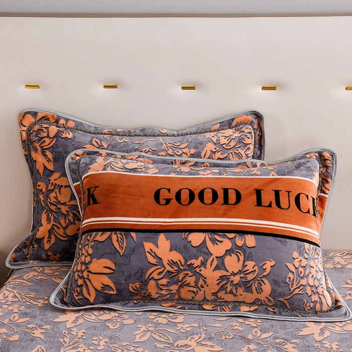 91家纺网 家纺一手货源 找家纺 静缘分 2025新款230克特厚8.5斤牛奶绒金貂绒床裙款保暖四件套-黄金叶