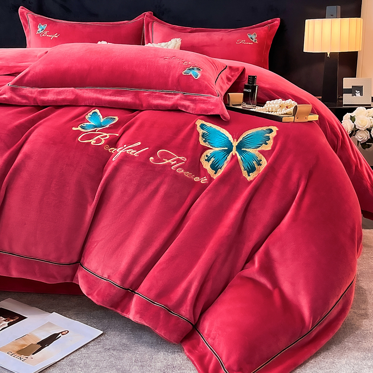 91家纺网 家纺一手货源 找家纺 妮恒美家纺 2025新款牛奶绒刺绣四件套唯美蝴蝶结系列 唯美-富世红