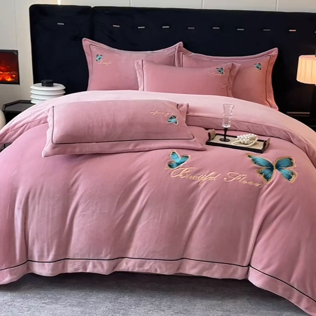 91家纺网 家纺一手货源 找家纺 妮恒美家纺 2025新款牛奶绒刺绣四件套唯美蝴蝶结系列 唯美-豆沙