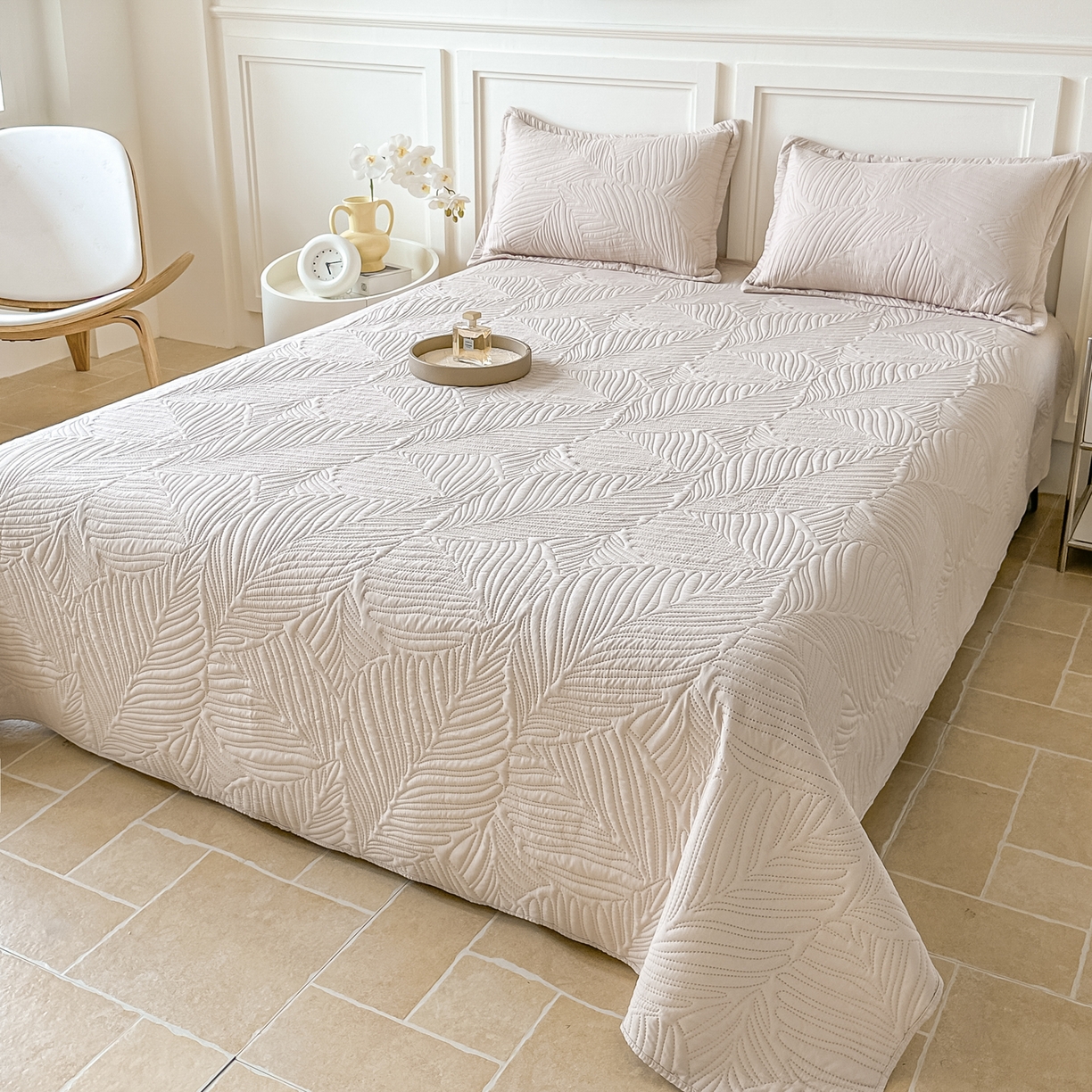 91家纺网 家纺一手货源 找家纺 手艺人家纺 2025新款化纤亲肤床盖三件套 HS-01米色