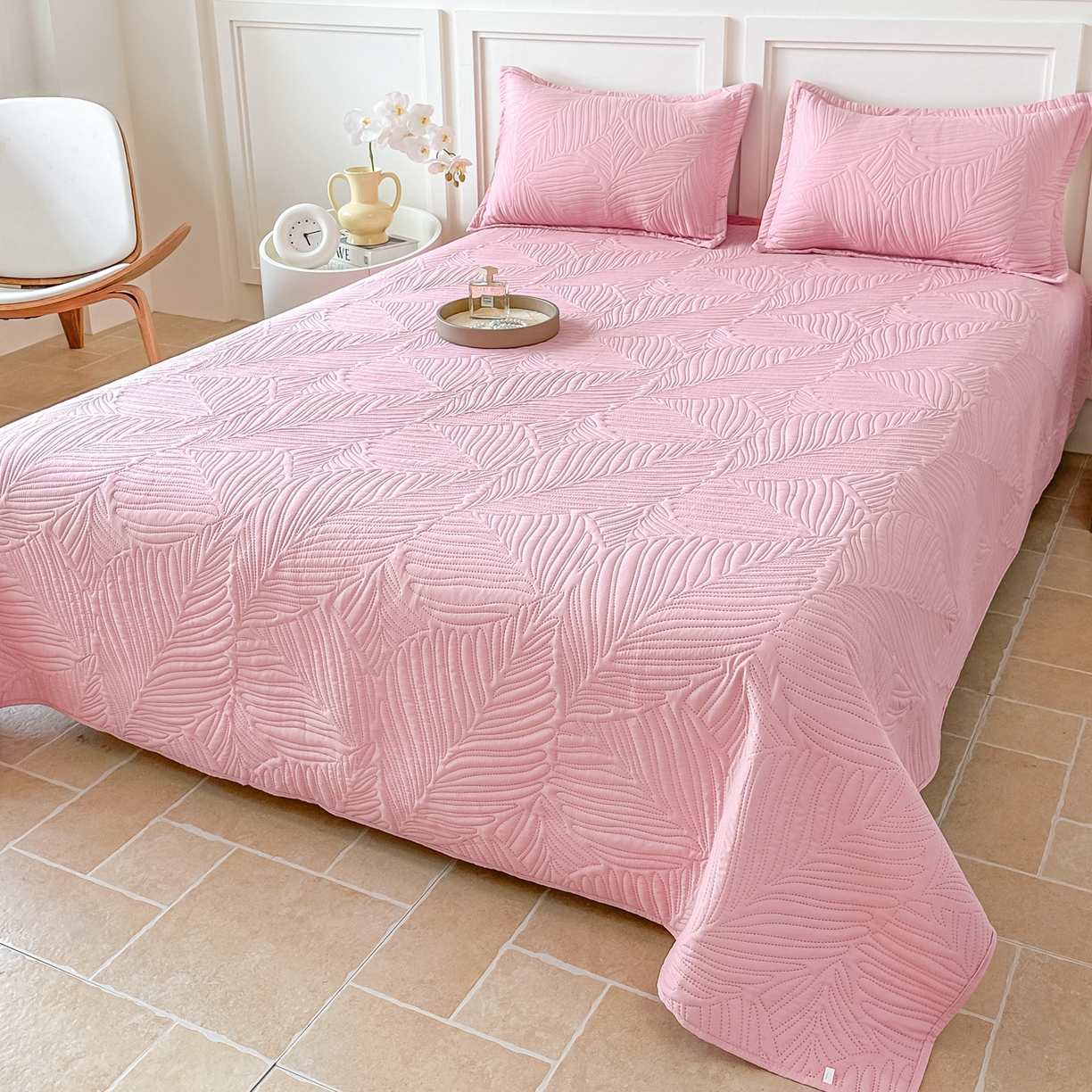 91家纺网 家纺一手货源 找家纺 手艺人家纺 2025新款化纤亲肤床盖三件套 HS-01粉色