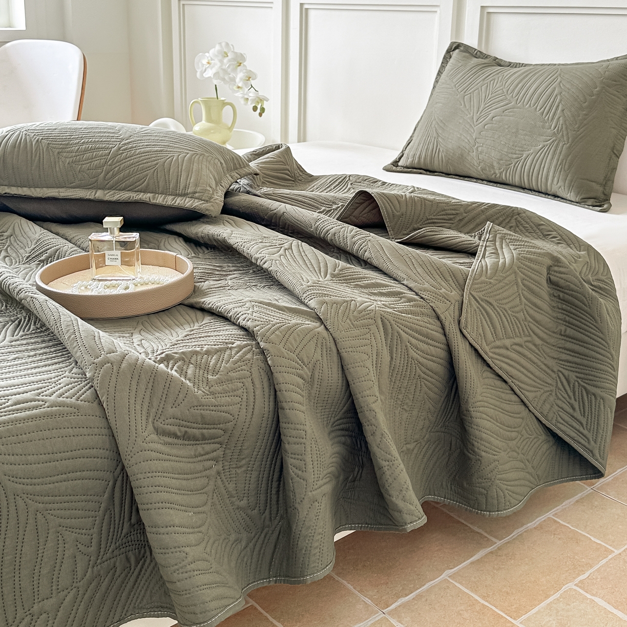 91家纺网 家纺一手货源 找家纺 手艺人家纺 2025新款化纤亲肤床盖三件套 HS-01青色