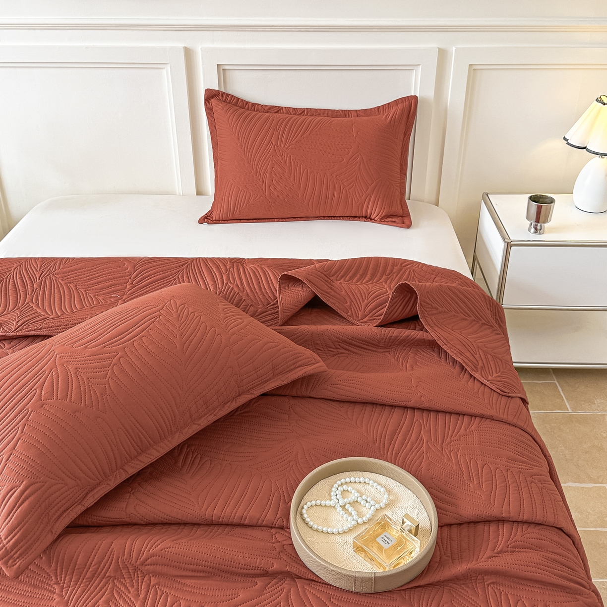 91家纺网 家纺一手货源 找家纺 手艺人家纺 2025新款化纤亲肤床盖三件套 HS-01酒咖