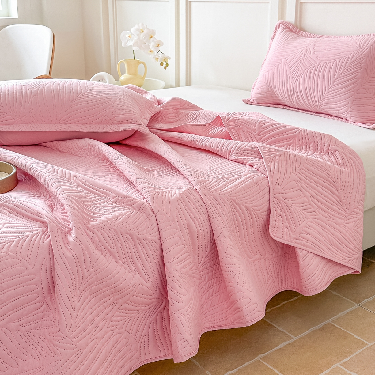 91家纺网 家纺一手货源 找家纺 手艺人家纺 2025新款化纤亲肤床盖三件套 HS-01粉色